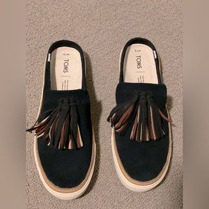 Toms slip on shoes